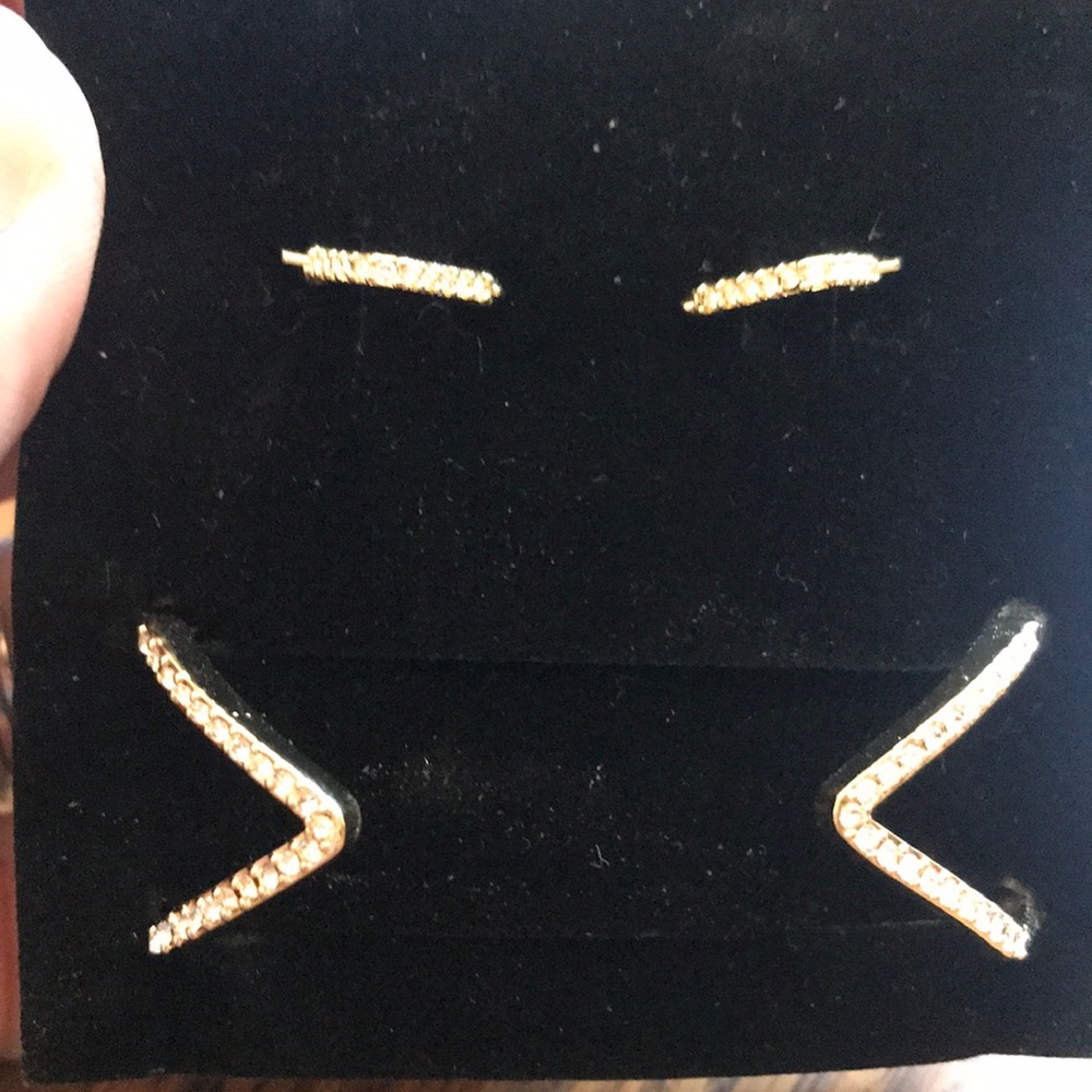 New with Tag and Box Victoria’s Secret bracelet with earrings